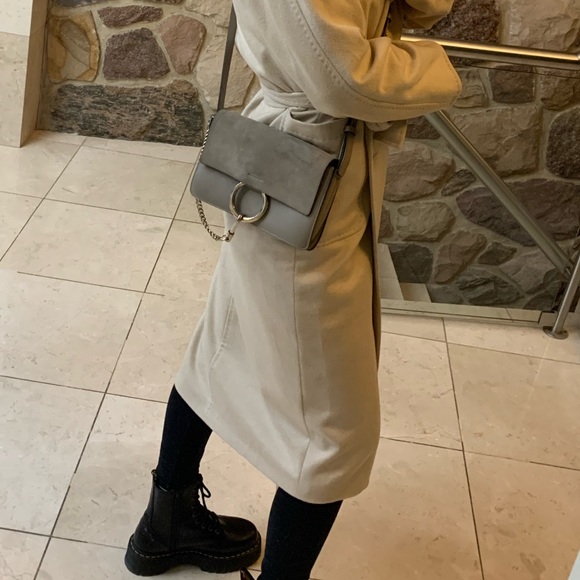 CHLOE Faye bag small in taupe. - Picture 9 of 10